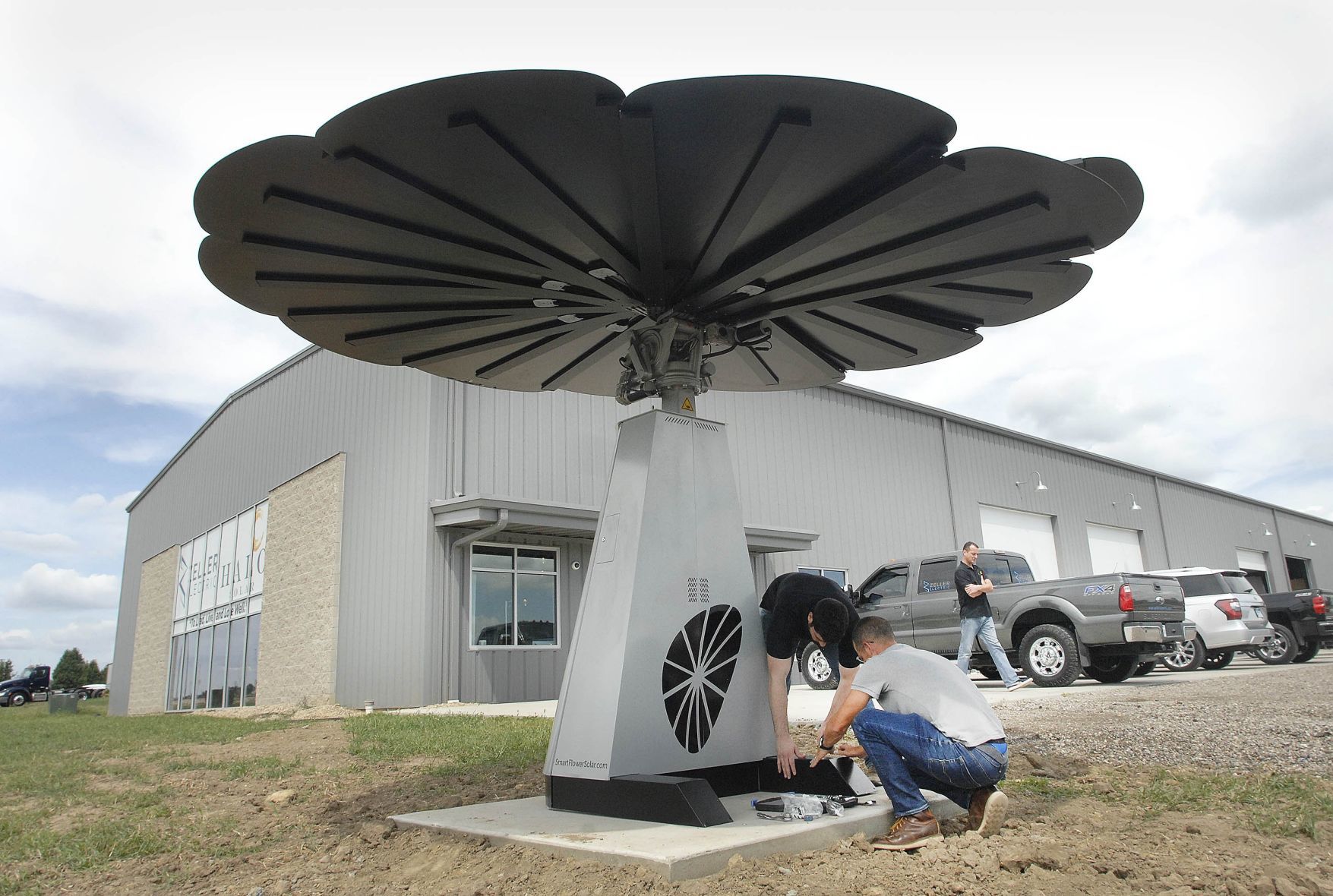 082219-blm-loc-3smartflower